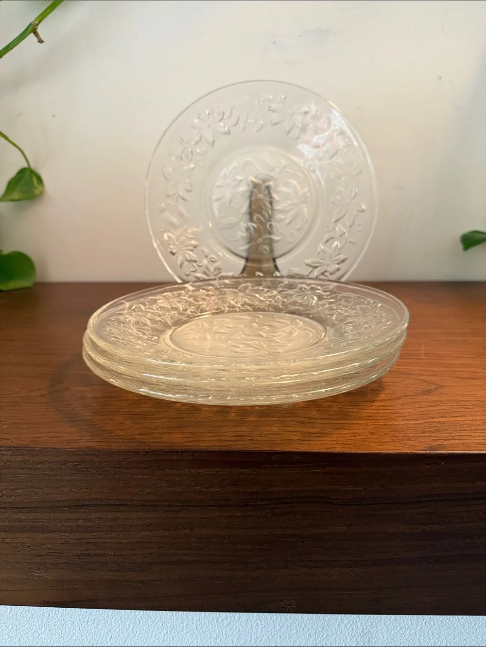 VTG. Princess House Clear Fantasia Pattern Salad/Dessert Plates - Set of 4
